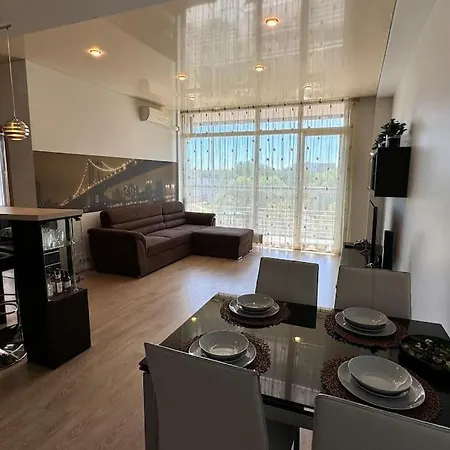 Metropolia Deluxe Apartment Riga