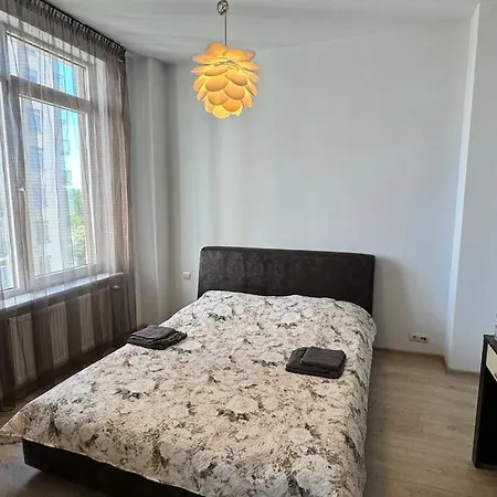 Metropolia Deluxe Apartment *